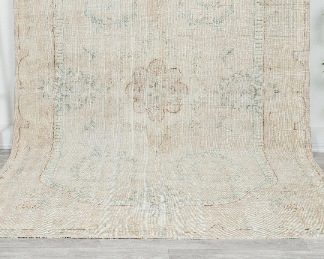 Beige Turkish Oushak Rug 10' 8" x 6' 9" Hand-Knotted | No. VR52421