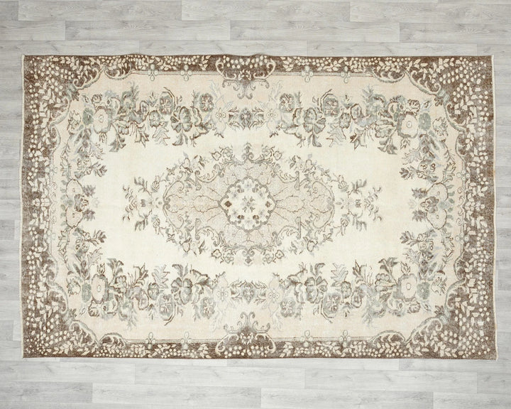 Beige Turkish Oushak Rug 6'1" x 9'2" Hand-Knotted | No. VR52551