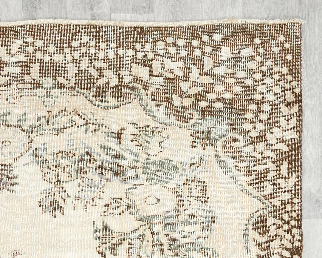 Beige Turkish Oushak Rug 6'1" x 9'2" Hand-Knotted | No. VR52551