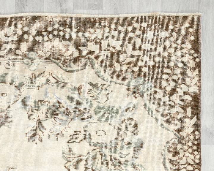 Beige Turkish Oushak Rug 6'1" x 9'2" Hand-Knotted | No. VR52551