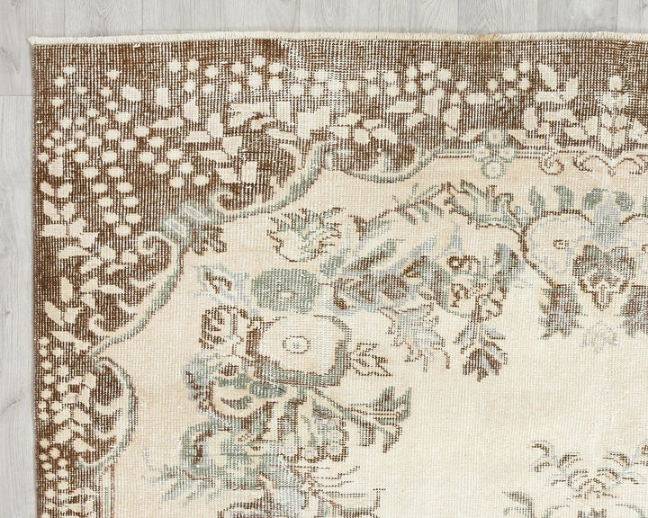 Beige Turkish Oushak Rug 6'1" x 9'2" Hand-Knotted | No. VR52551