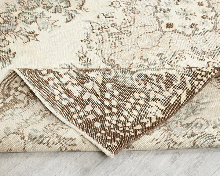 Beige Turkish Oushak Rug 6'1" x 9'2" Hand-Knotted | No. VR52551