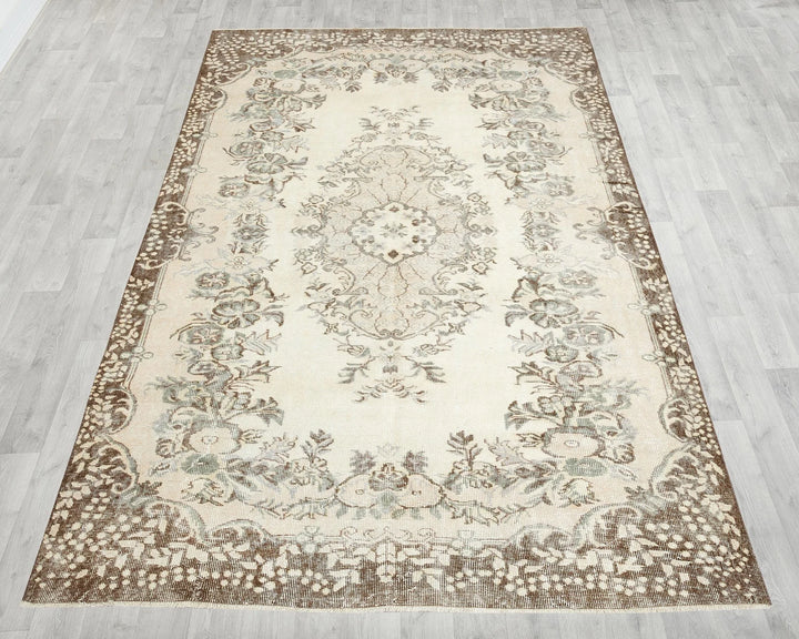 Beige Turkish Oushak Rug 6'1" x 9'2" Hand-Knotted | No. VR52551