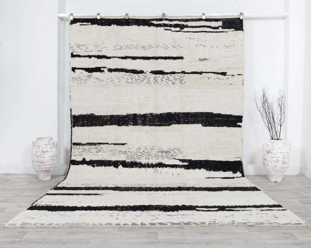 Black Vintage Turkish Rug 7' 7" x 11' 5" | No. VR52589