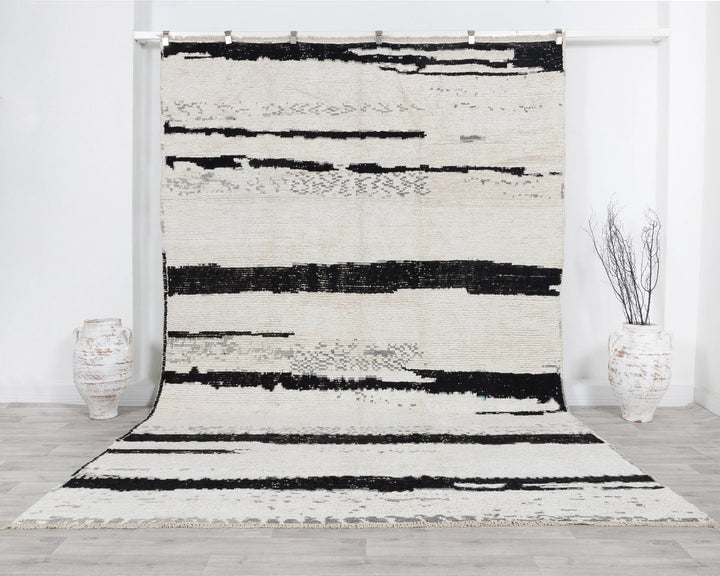 Black Vintage Turkish Rug 7' 7" x 11' 5" | No. VR52589