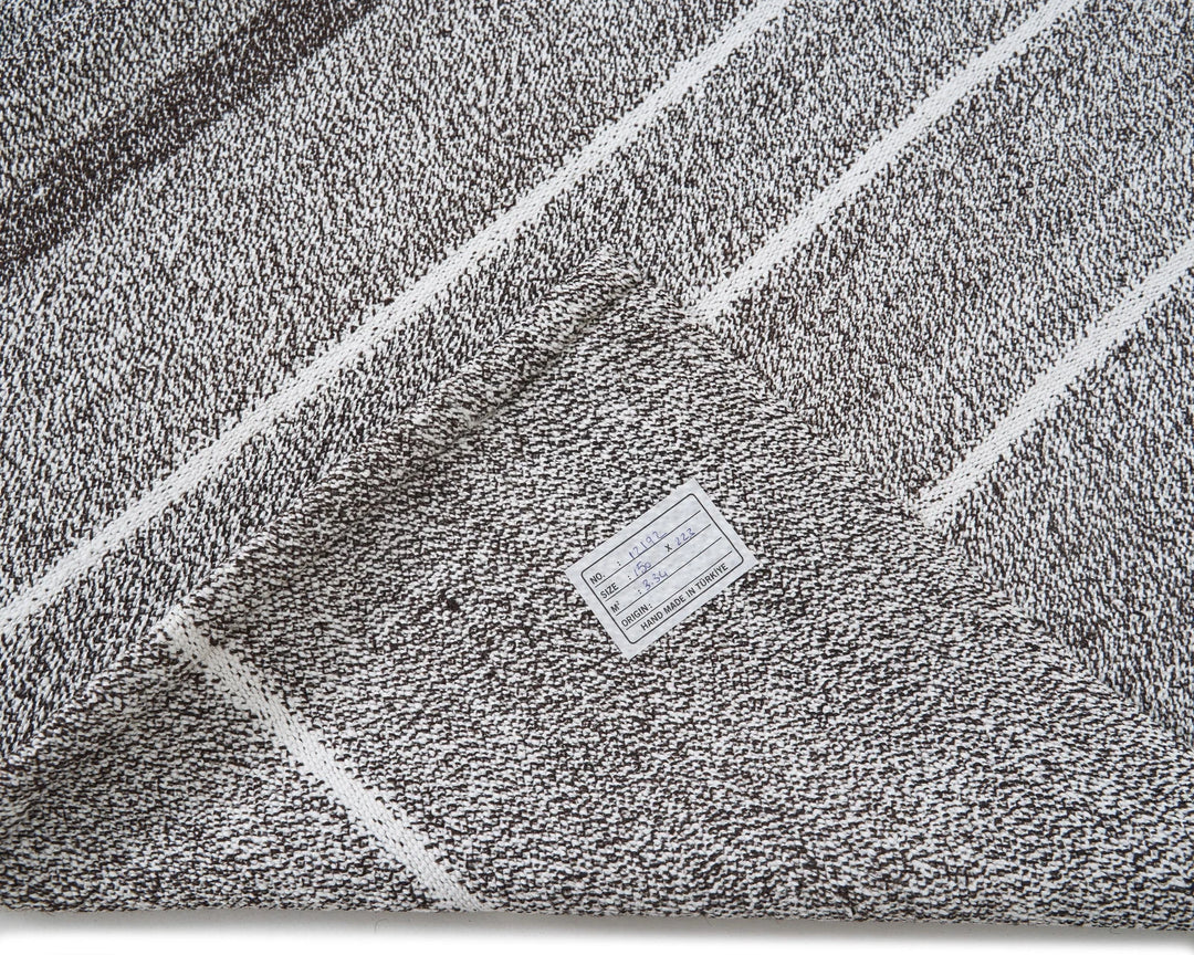 Gray Kilim Rug 4' 11" x 7' 4" | No. VR52700