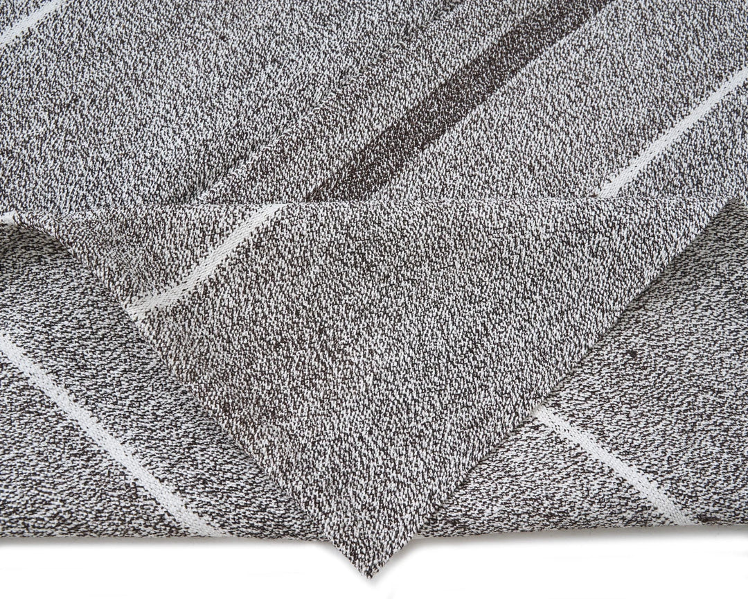 Gray Kilim Rug 4' 11" x 7' 4" | No. VR52700