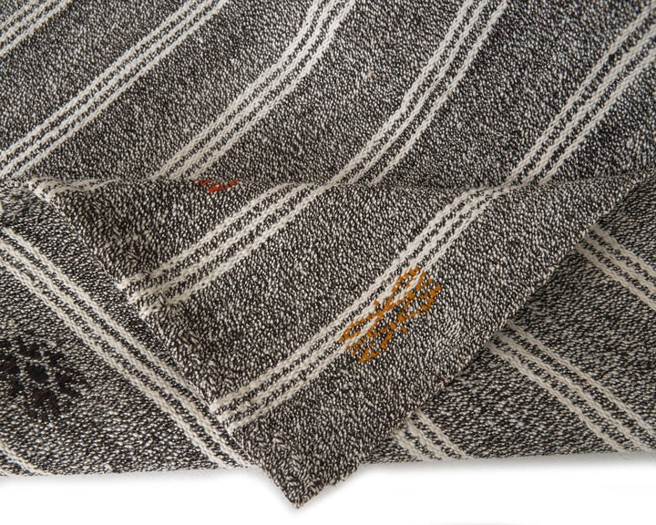 Gray Kilim Rug 6' 1" x 8' 3" | No. VR52917