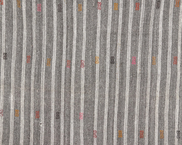 Gray Kilim Rug 6' 1" x 8' 3" | No. VR52917