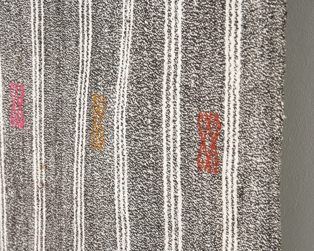 Gray Kilim Rug 6' 1" x 8' 3" | No. VR52917