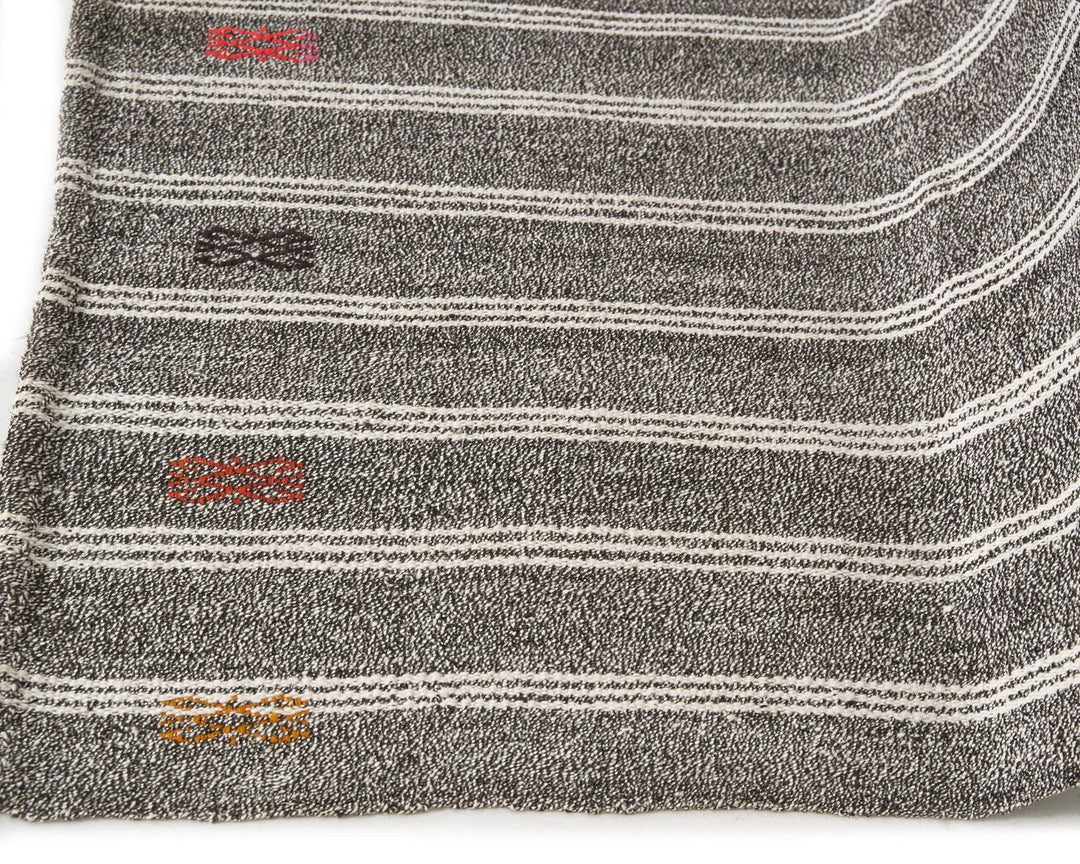 Gray Kilim Rug 6' 1" x 8' 3" | No. VR52917