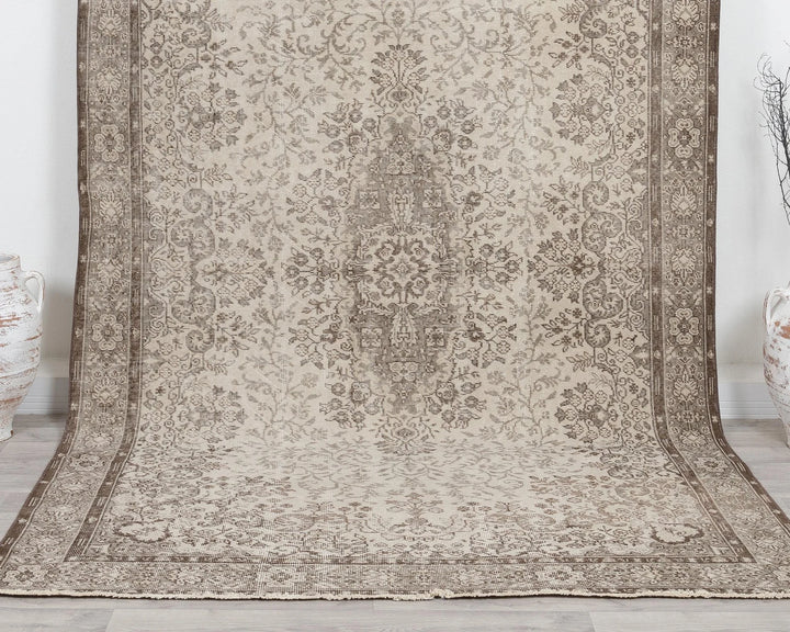Oushak Rug 6' 7" x 10' | No. VR53249