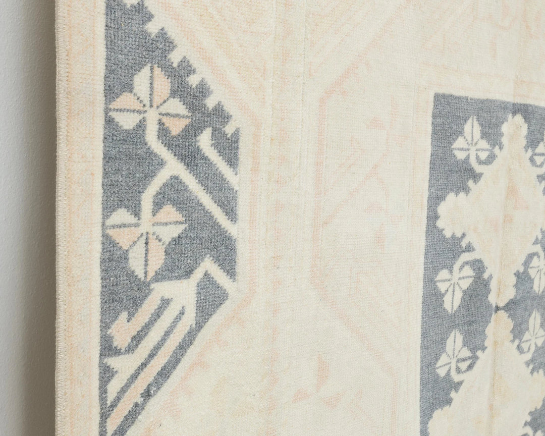 Beige Turkish Oushak Rug 8' 2" x 4' 9" Hand-Knotted | No. VR53308