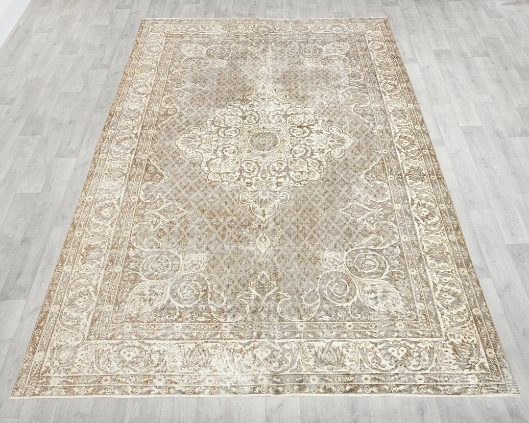 Beige Turkish Oushak Rug 6' 11" x 10' 1" Hand-Knotted | No. VR53439