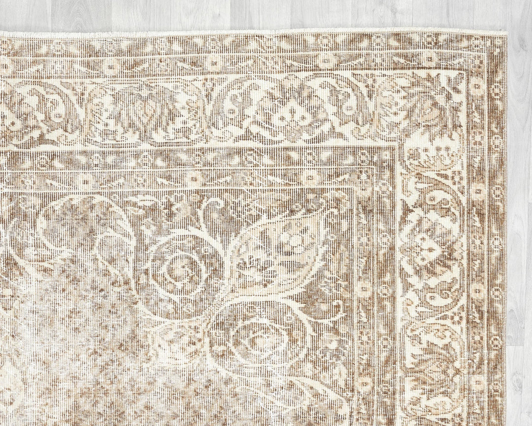 Beige Turkish Oushak Rug 6' 11" x 10' 1" Hand-Knotted | No. VR53439