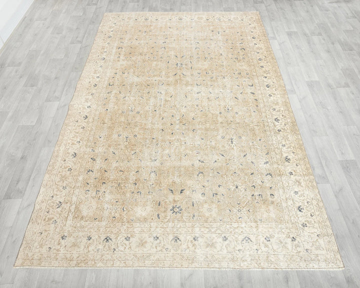 Beige Turkish Oushak Rug 6' 11" x 10' 1" Hand-Knotted | No. VR53439