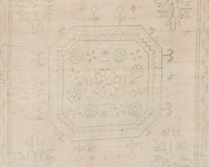 Beige Turkish Oushak Rug 2'8" x 10'11" Hand-Knotted | No. VR54133