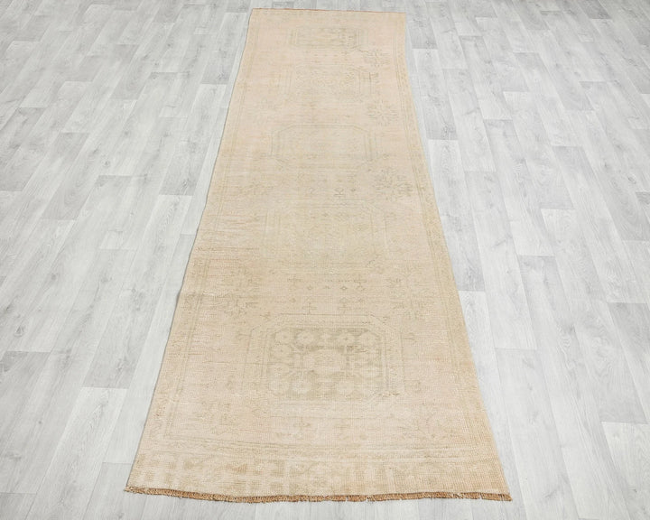 Beige Turkish Oushak Rug 2'8" x 10'11" Hand-Knotted | No. VR54133