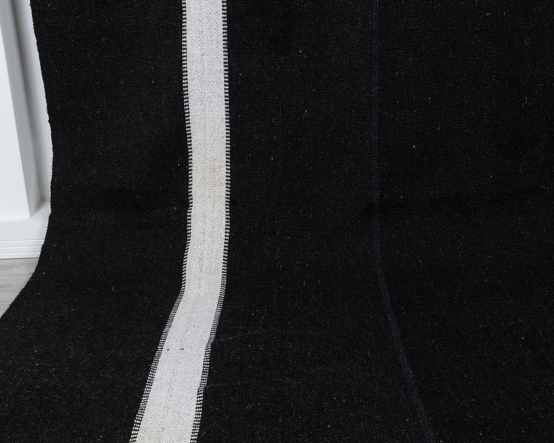 Black Turkish Kilim Rug 9' 10" x 12' 8" Flat-Weave close-up
