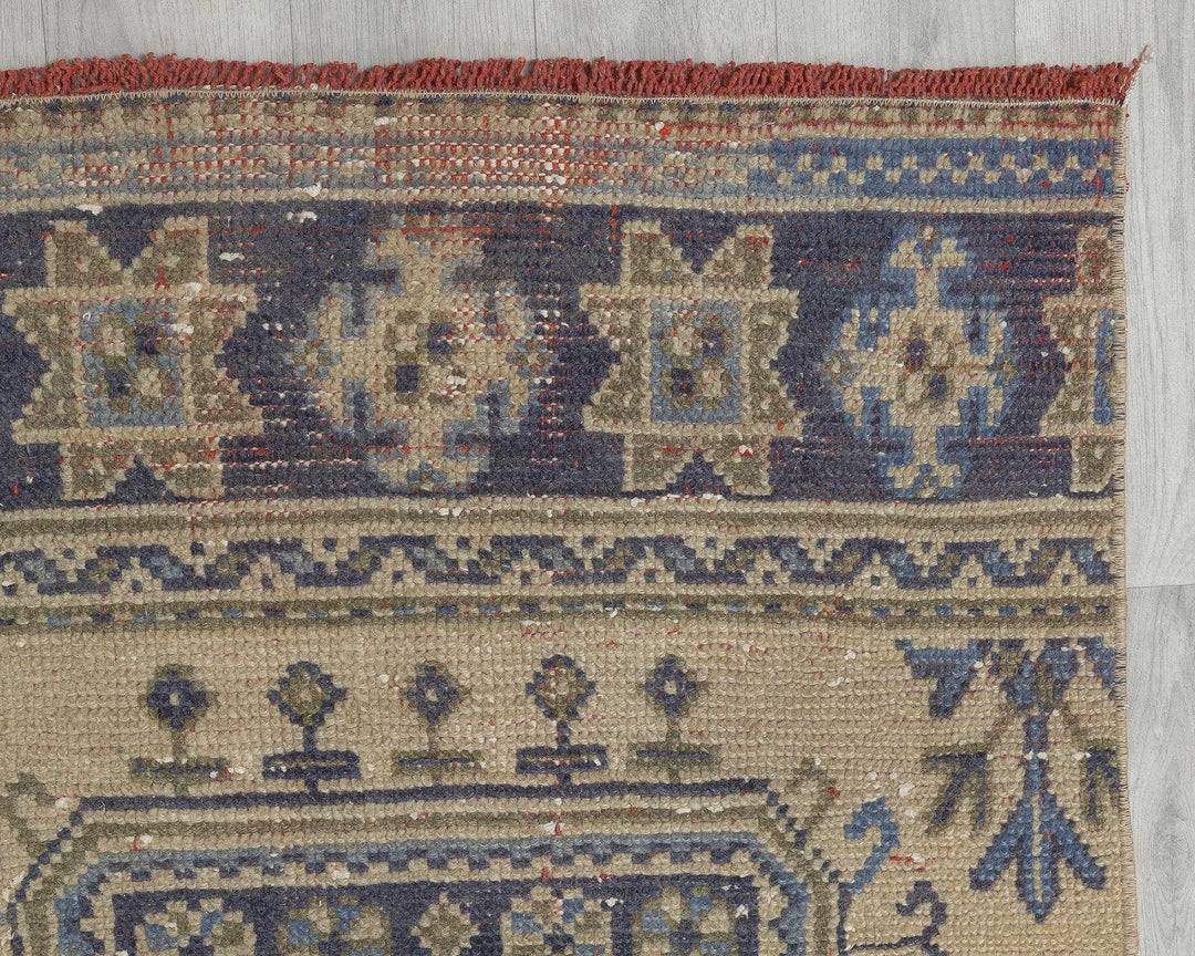 Beige Turkish Oushak Rug 2'7" x 11'4" Hand-Knotted border