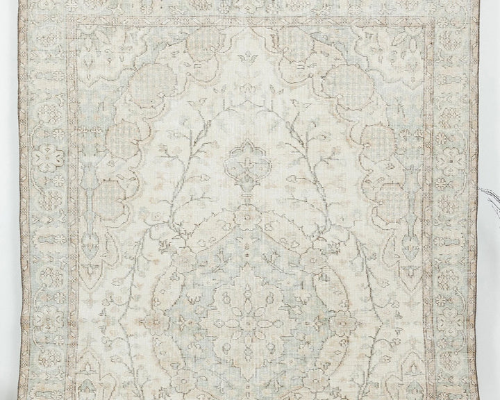 Beige Turkish Oushak Rug 6' 5" x 9' 5" Hand-Knotted | No. VR54468