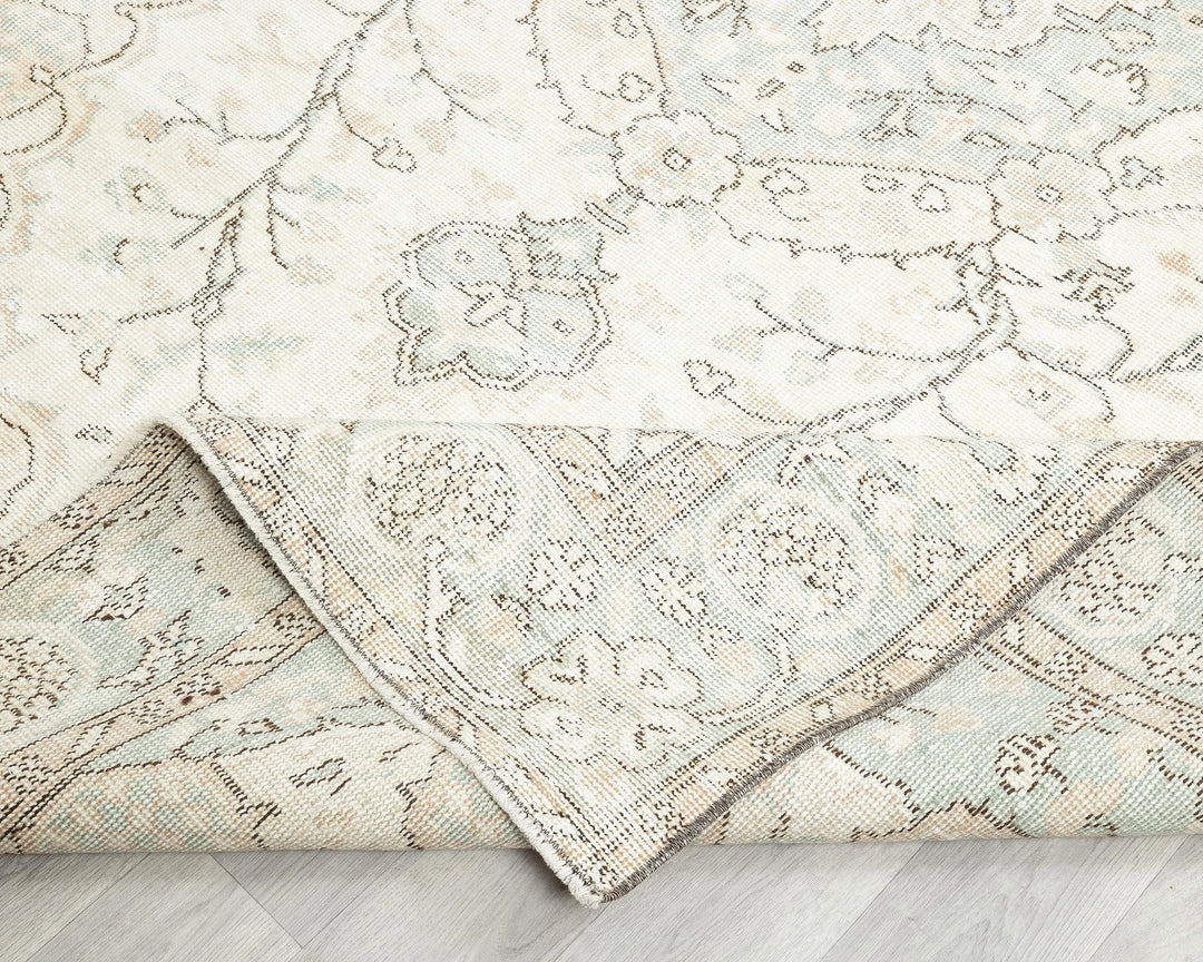 Beige Turkish Oushak Rug 6' 5" x 9' 5" Hand-Knotted | No. VR54468