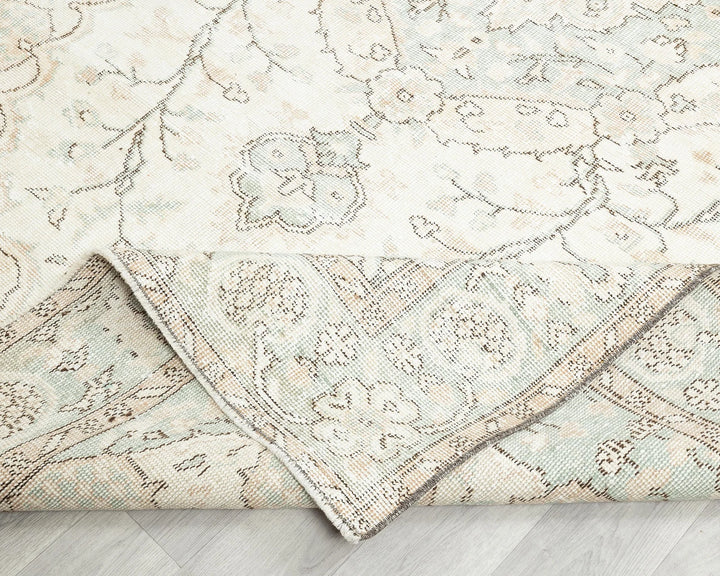 Beige Turkish Oushak Rug 6' 5" x 9' 5" Hand-Knotted | No. VR54468