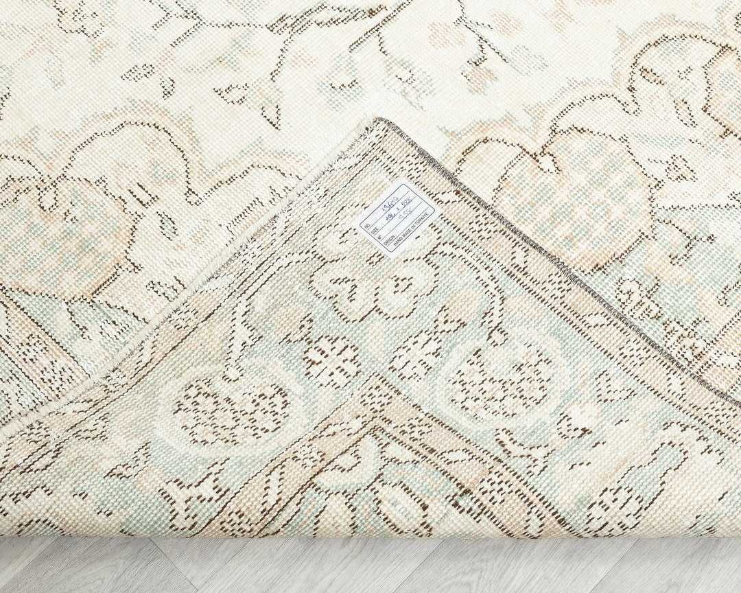 Beige Turkish Oushak Rug 6' 5" x 9' 5" Hand-Knotted | No. VR54468