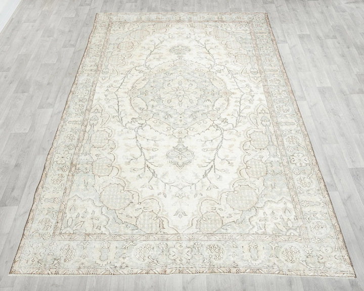 Beige Turkish Oushak Rug 6' 5" x 9' 5" Hand-Knotted | No. VR54468