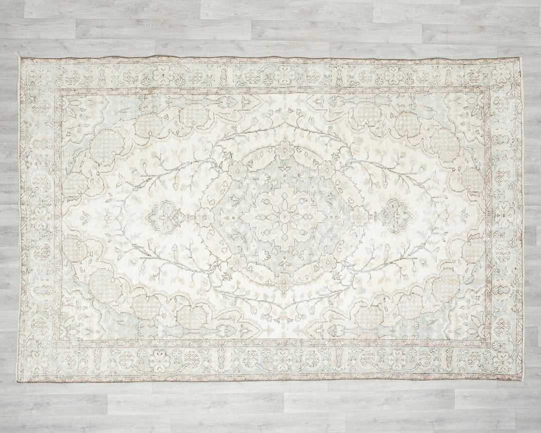 Beige Turkish Oushak Rug 6' 5" x 9' 5" Hand-Knotted | No. VR54468