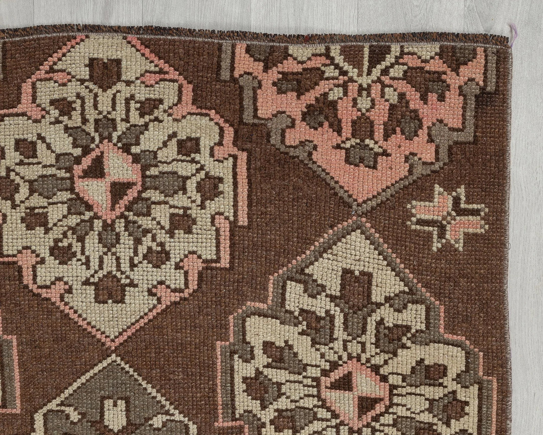 Multicolor Turkish Oushak Rug 3' 2" x 6' 7" Hand-Knotted texture