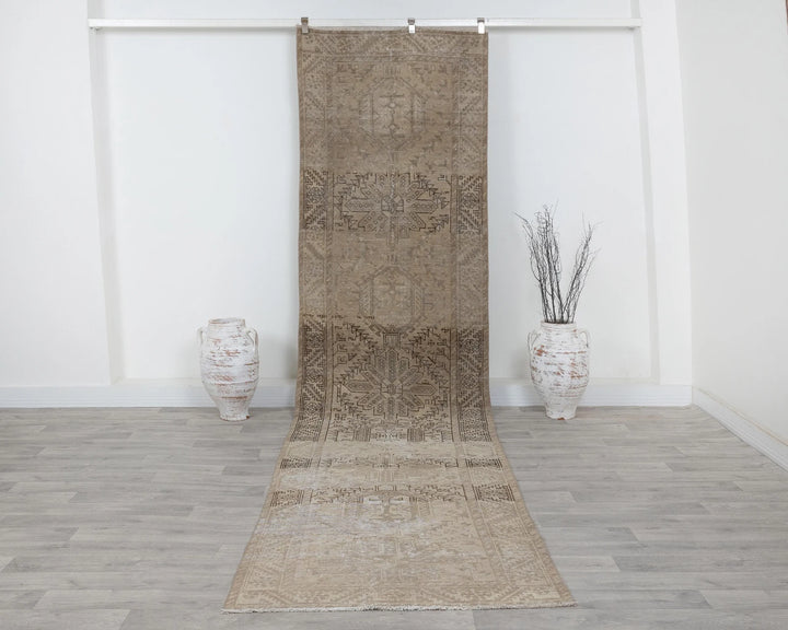 Runner Rug 3' 5" x 13' 9" | No. VR54703