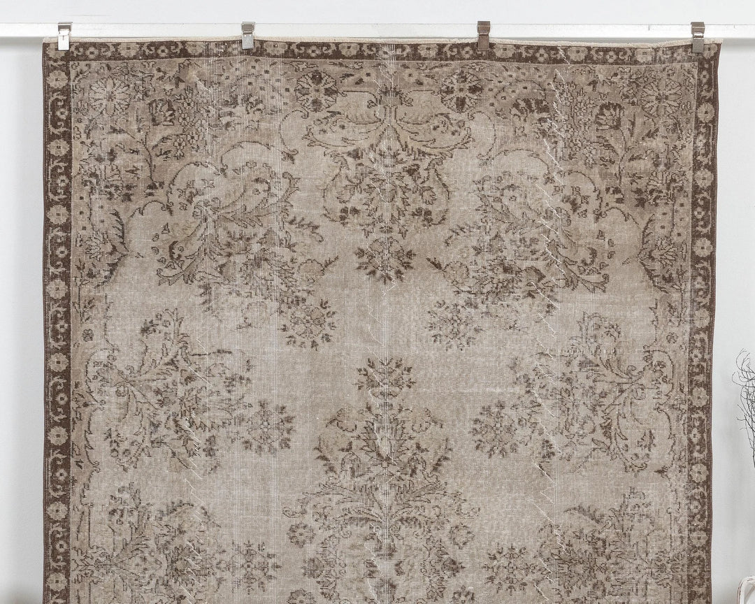Oushak Rug 6' 11" x 10' 6" | No. VR55010