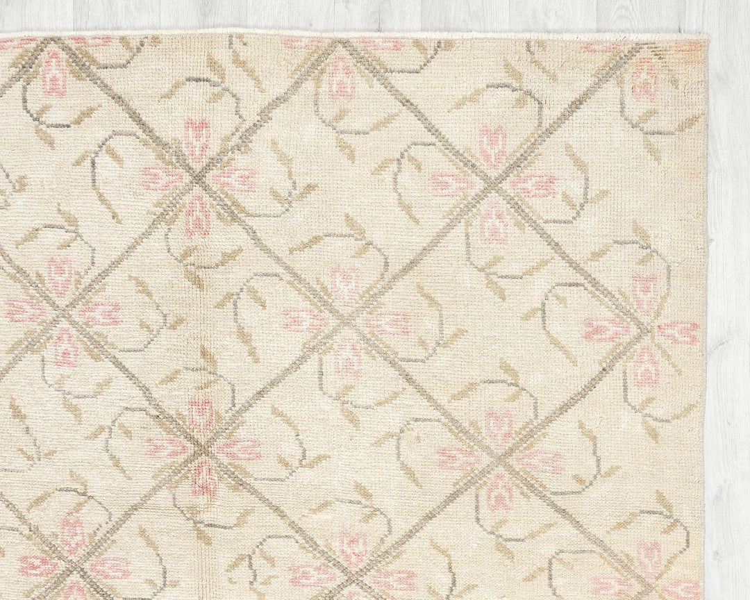 Beige Turkish Oushak Rug 4' 8" x 8' 10" Hand-Knotted | No. VR55154