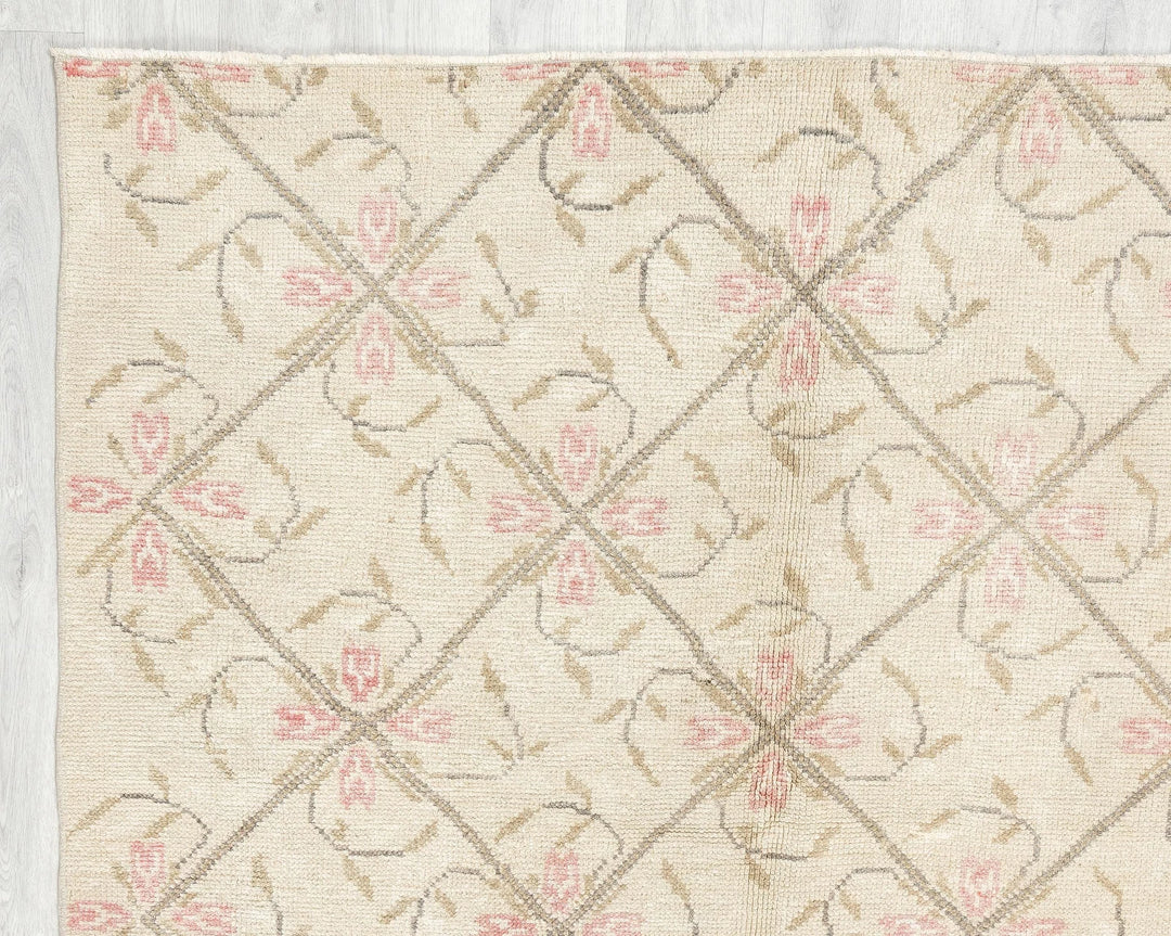 Beige Turkish Oushak Rug 4' 8" x 8' 10" Hand-Knotted | No. VR55154