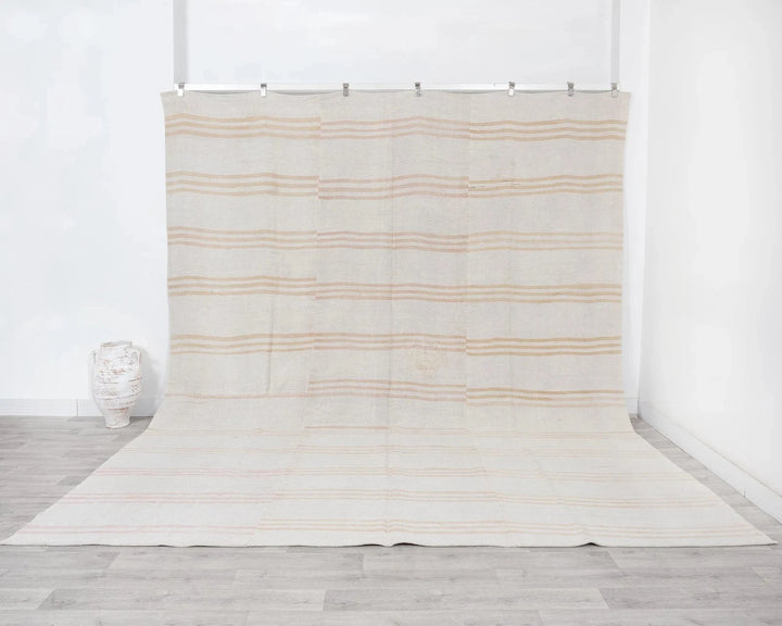 White Kilim Rug 10' 5" x 11' 4" | No. VR55240