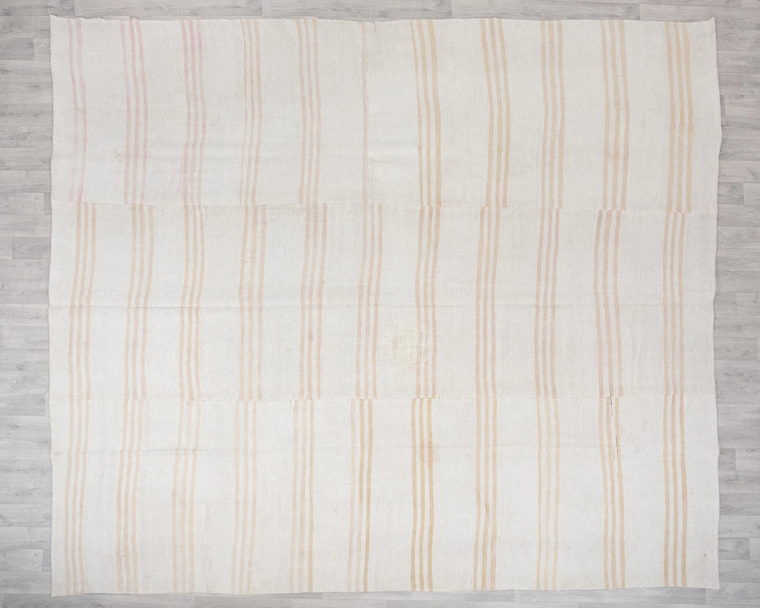 White Kilim Rug 10' 5" x 11' 4" | No. VR55240