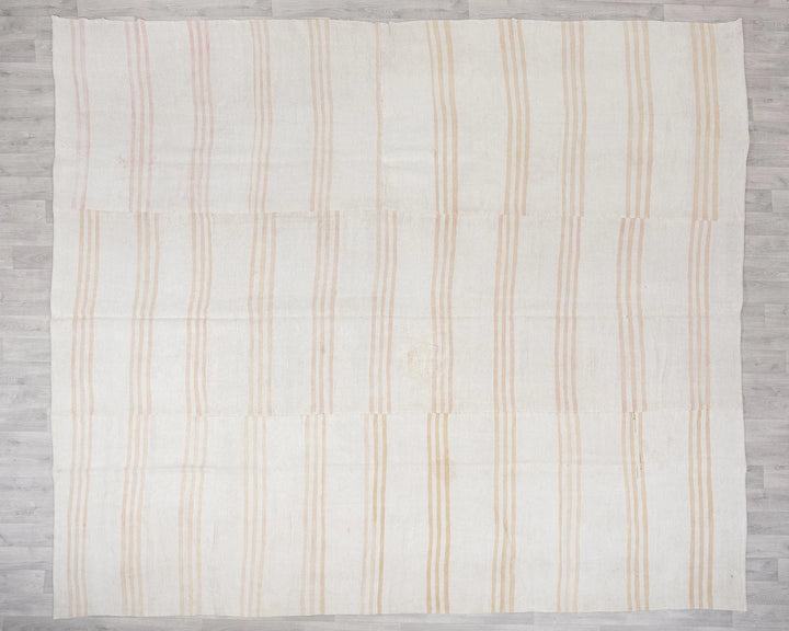 White Kilim Rug 10' 5" x 11' 4" | No. VR55240