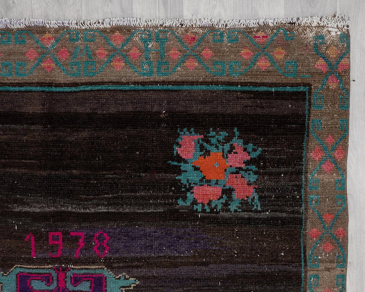 Multicolor Turkish Oushak Rug 4'11" x 10'6" Hand-Knotted | No. VR55413