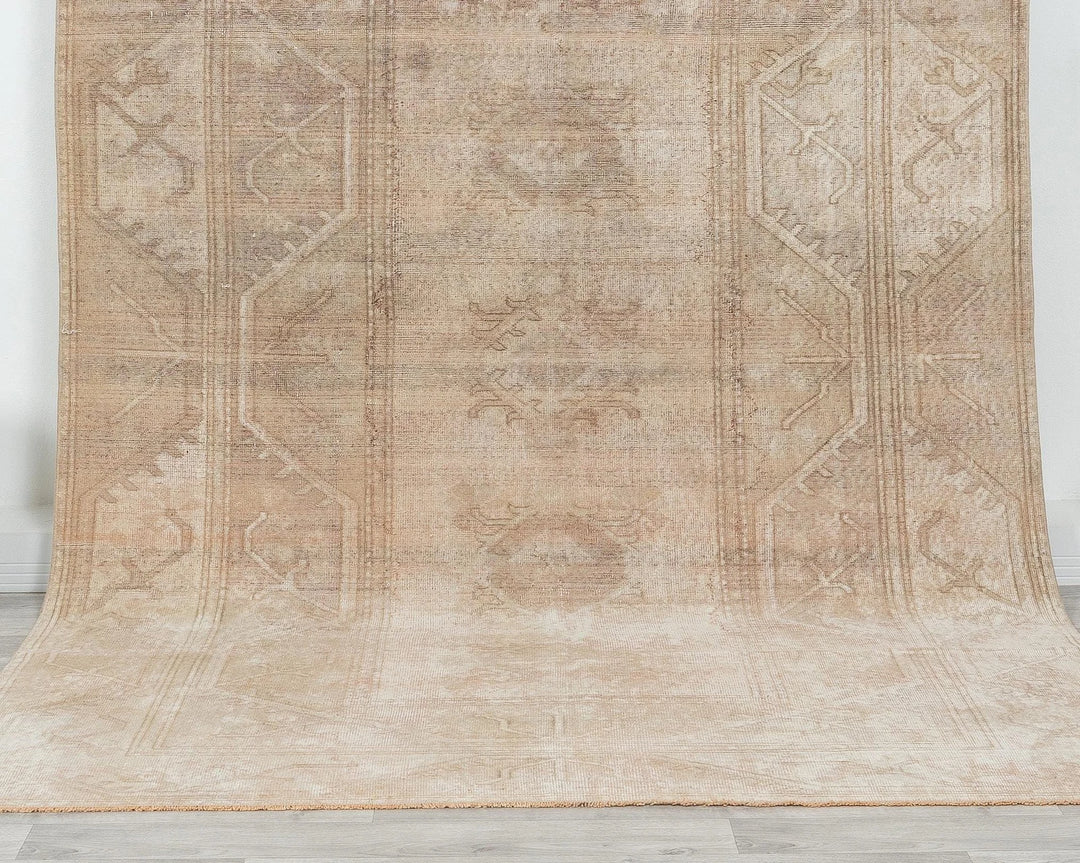 Beige Turkish Oushak Rug 6' 4" x 9' 8" Hand-Knotted detail