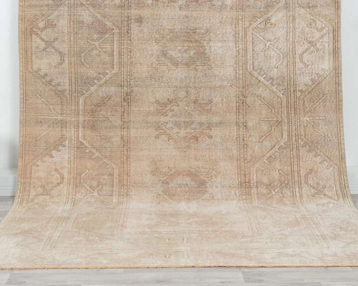 Beige Turkish Oushak Rug 6' 4" x 9' 8" Hand-Knotted detail