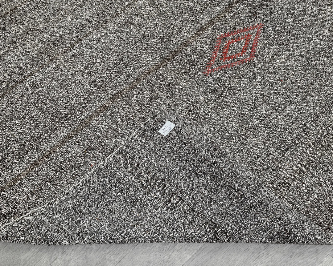 Gray Turkish Kilim Rug 7' 10" x 10' 8" Flat-Weave texture