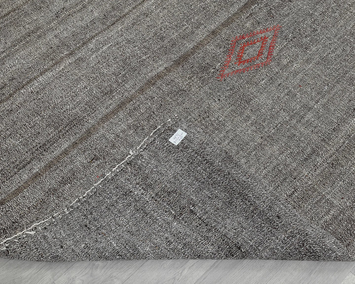 Gray Turkish Kilim Rug 7' 10" x 10' 8" Flat-Weave texture