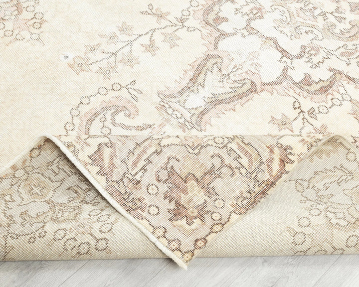 Beige Turkish Oushak Rug 9' 8" x 5' 9" Hand-Knotted | No. VR55801