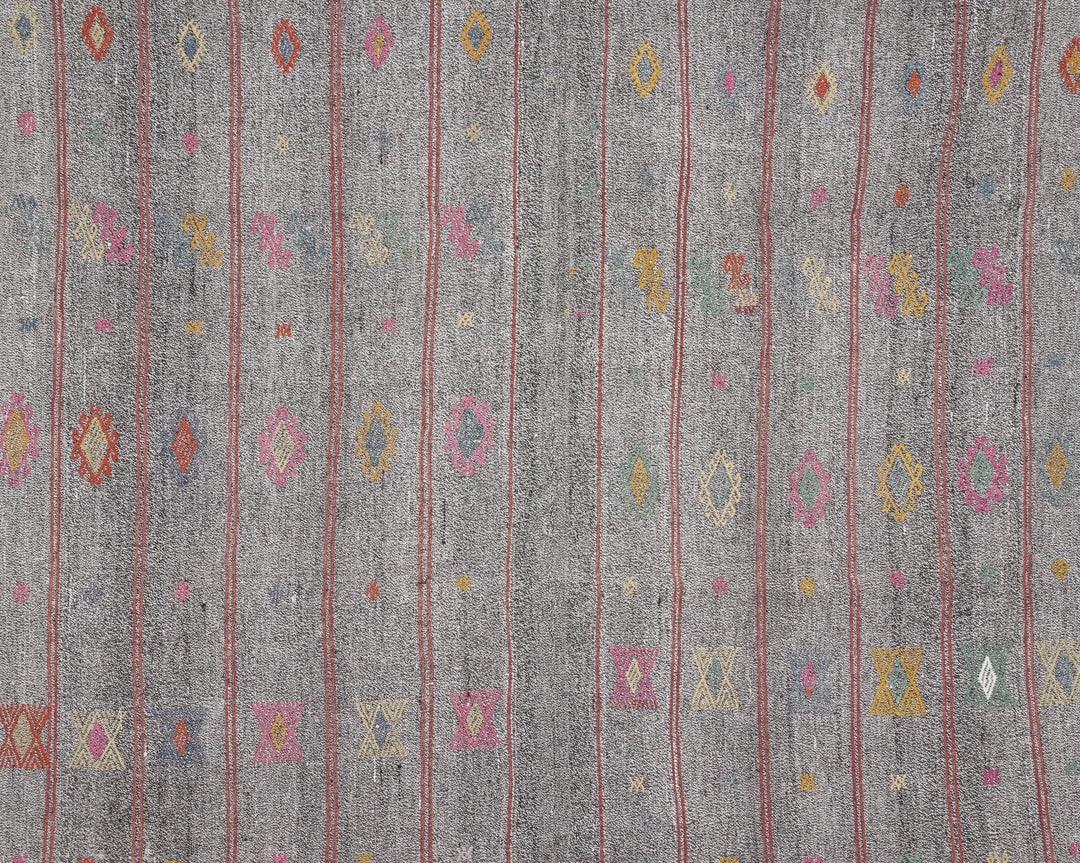 Gray Kilim Rug 6' 7" x 8' 5" | No. VR55865