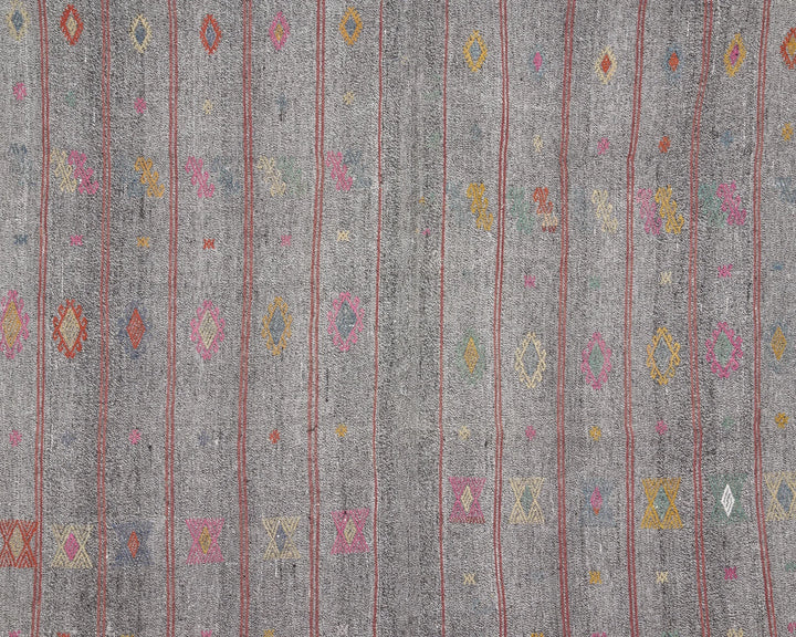Gray Kilim Rug 6' 7" x 8' 5" | No. VR55865