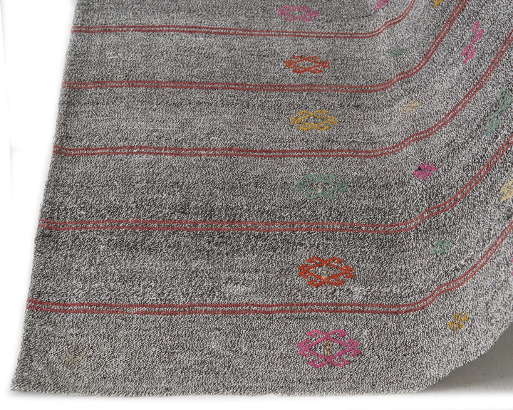 Gray Kilim Rug 6' 7" x 8' 5" | No. VR55865