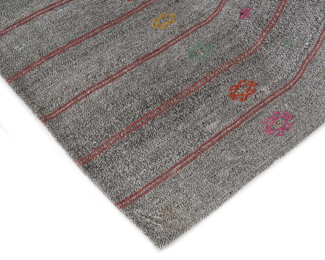 Gray Kilim Rug 6' 7" x 8' 5" | No. VR55865