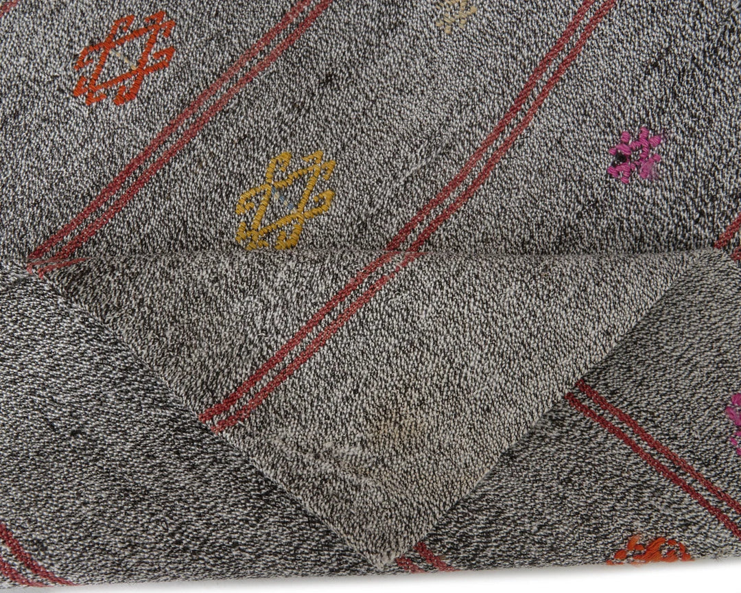 Gray Kilim Rug 6' 7" x 8' 5" | No. VR55865