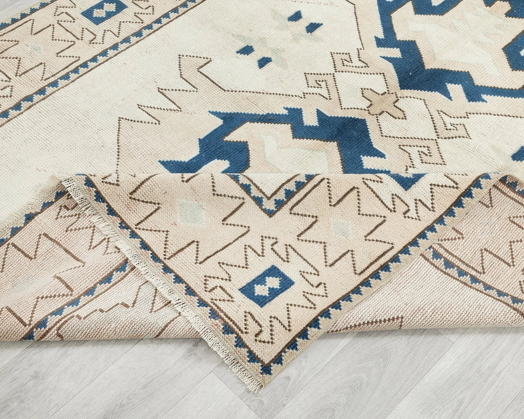 Multicolor Turkish Oushak Rug 5' 1" x 7' 1" Hand-Knotted field